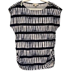 Michael by Michael Kors blue batik dye style tee with shoulder zippers size XL‎